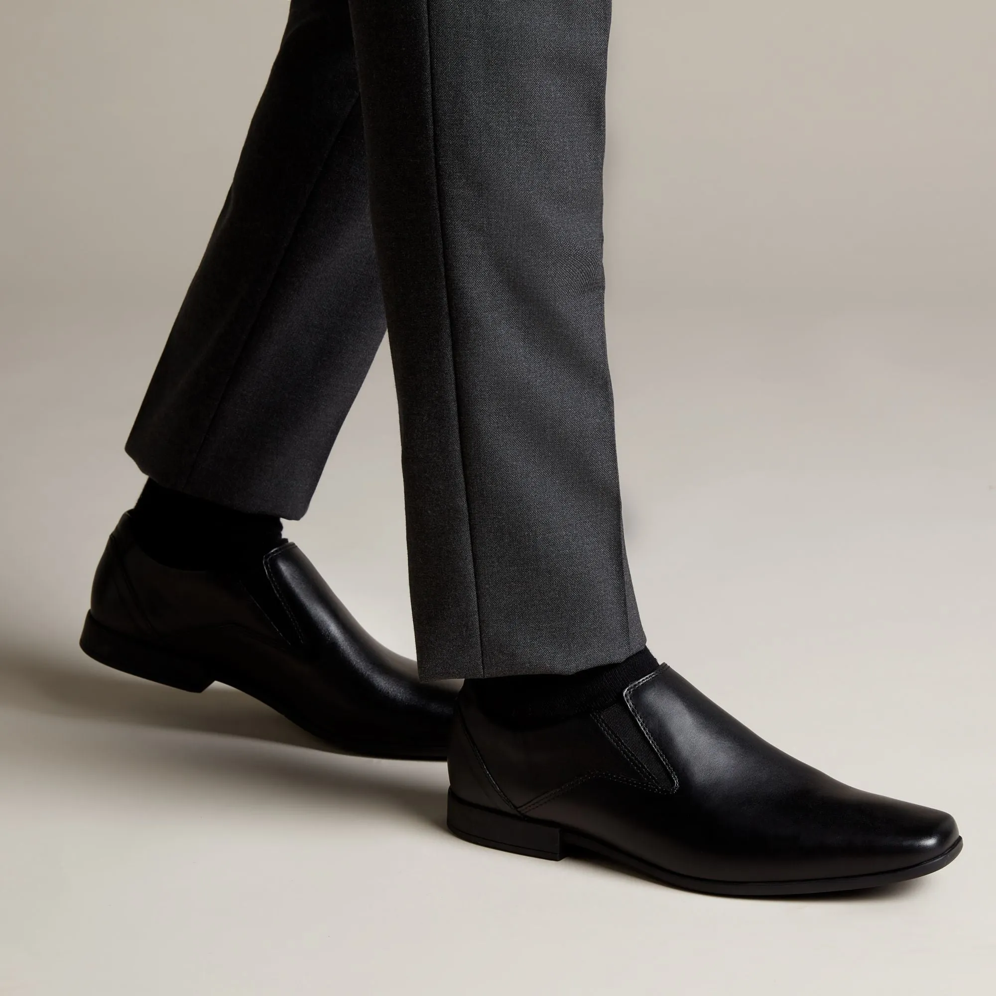 Clarks Glement Slip Black Leather